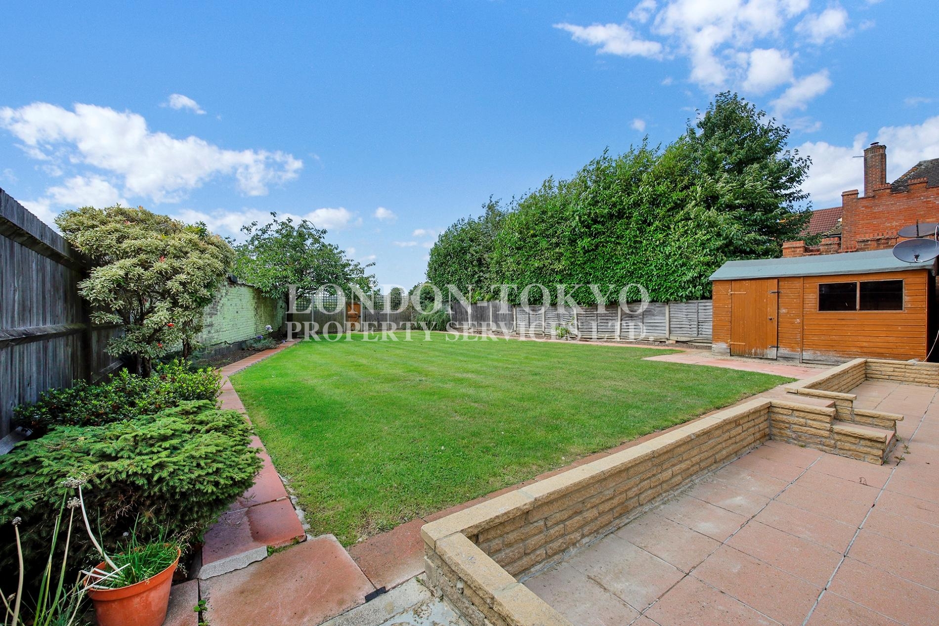 High Road N20 :: London-Tokyo Property Service